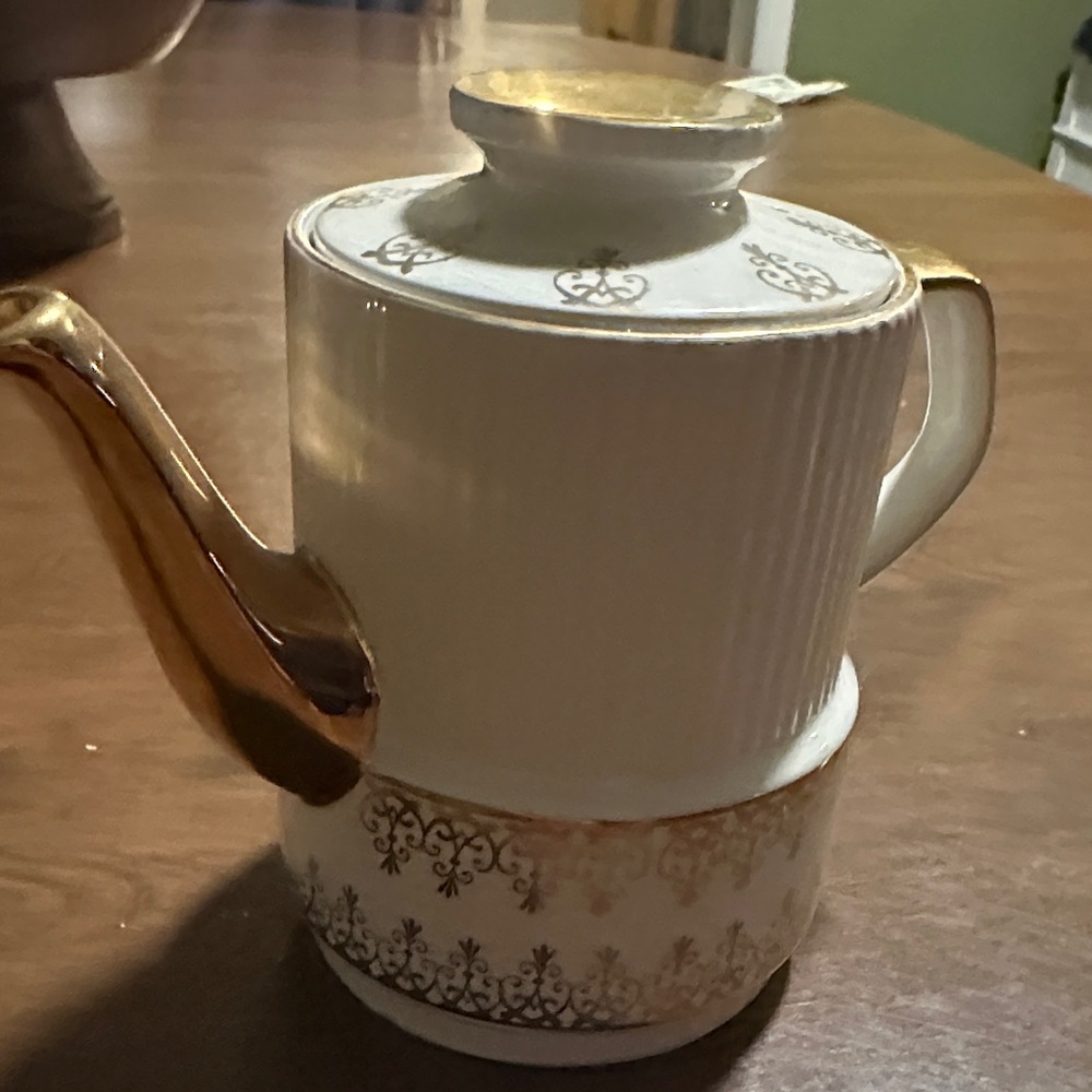 1950's GIBSONS Corinthisn Ivory & Gold Teapot Numbered